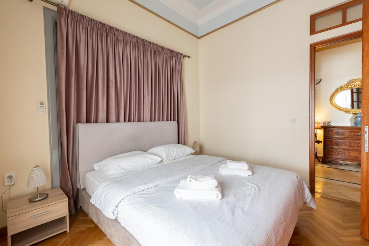 Ideal 4 Bdr Apartment In Plaka For 10! Atena Exterior foto